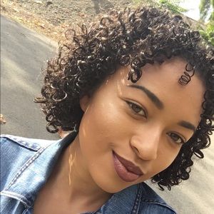 Meet your Posher, Deja